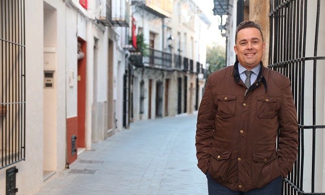 David Ivars coordinador del partido Ciudadanos en Benissa ha presentado la lista oficial que concurrirá a las elecciones municipales el próximo 26 de mayo.