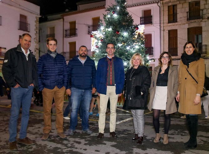 El alcalde y miembros de la corporación no faltaron a la cita navideña...