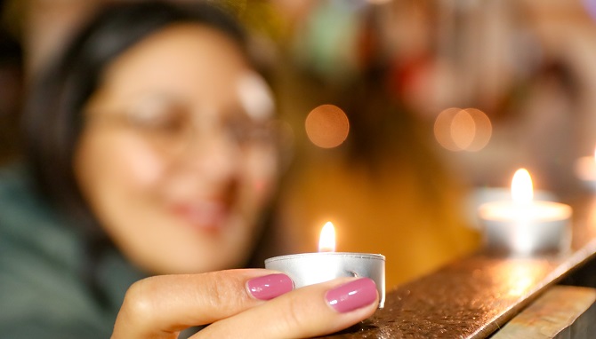 El Día de las Velitas una de las festividades más tradicionales de Colombia