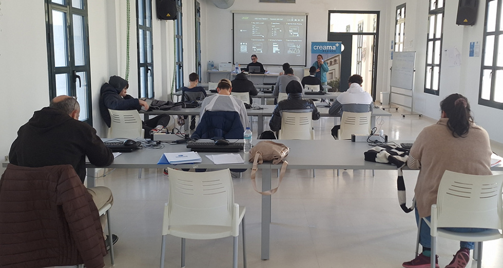 Creama Benissa impulsa la formación en automoción con un curso de electricidad y electrónica de vehículos