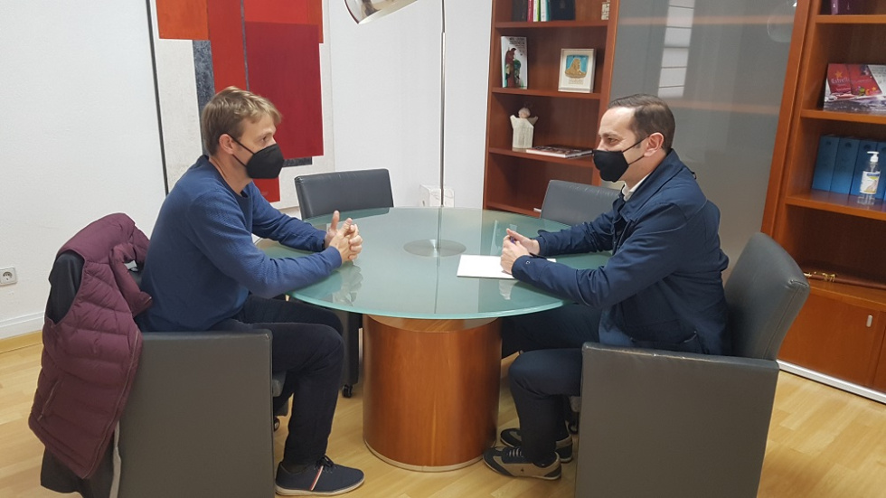 Reunión de ATNMA con el alcalde de Benissa, Arturo Poquet