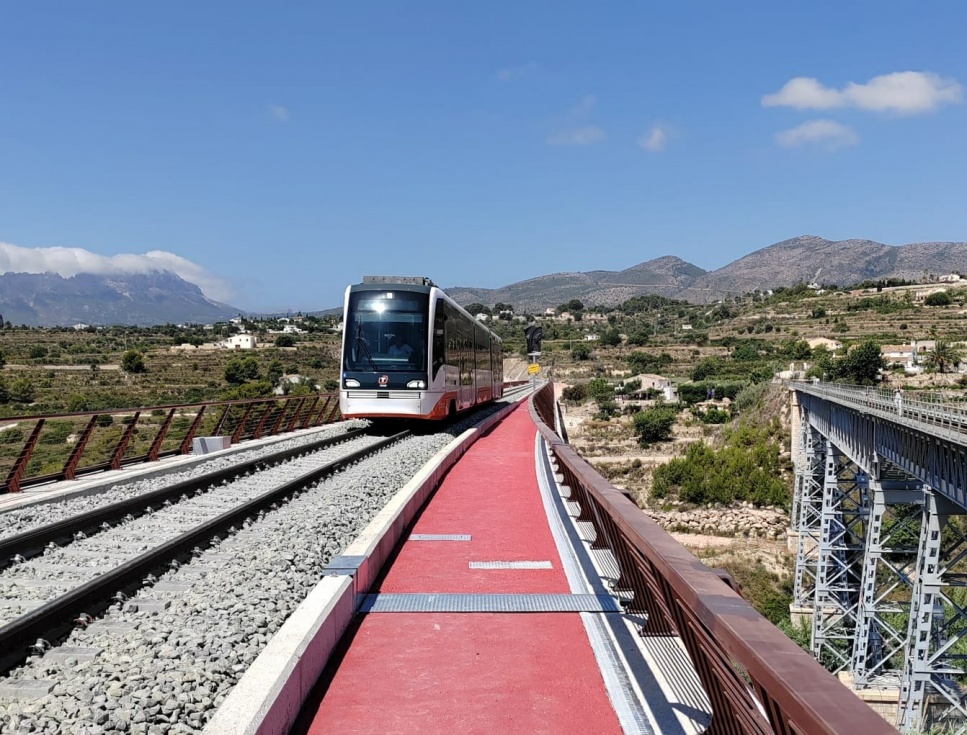 La línea Dénia-Benidorm del TRAM supera los 158.000 viajeros en abril