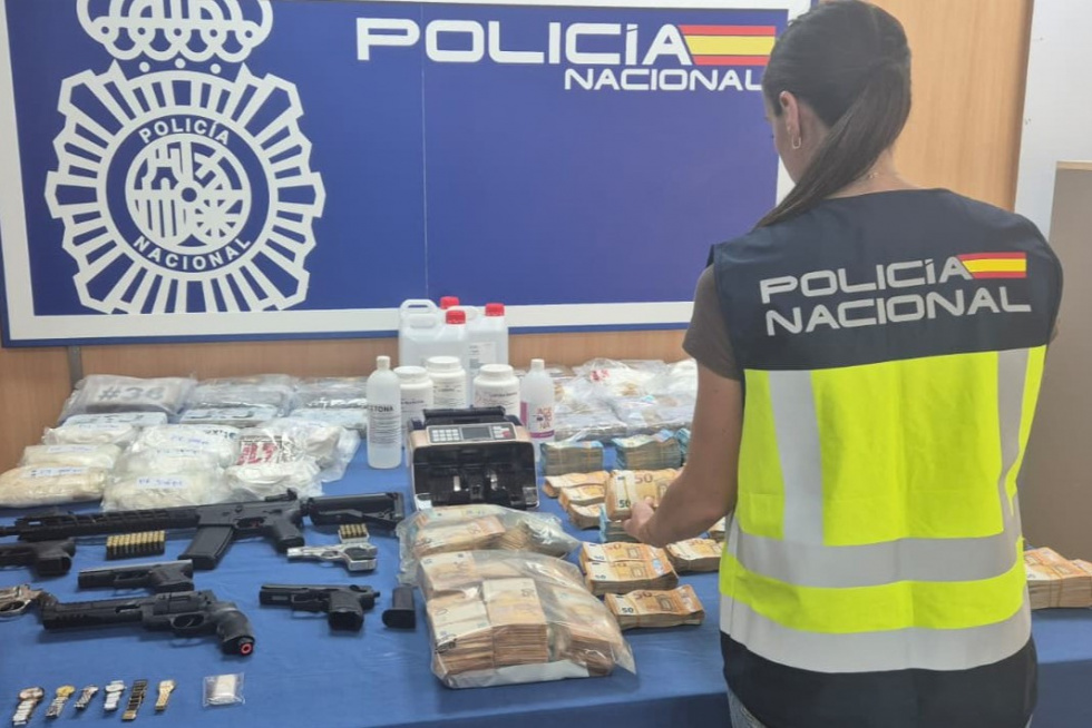 Desarticulada una red de narcotráfico con 28 detenidos y un ‘correo’ asentado en Benissa