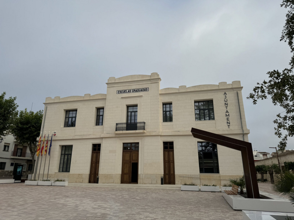 Benissa estrena ayudas de hasta 200 euros para ayudar a las familias vulnerables a pagar el IBI