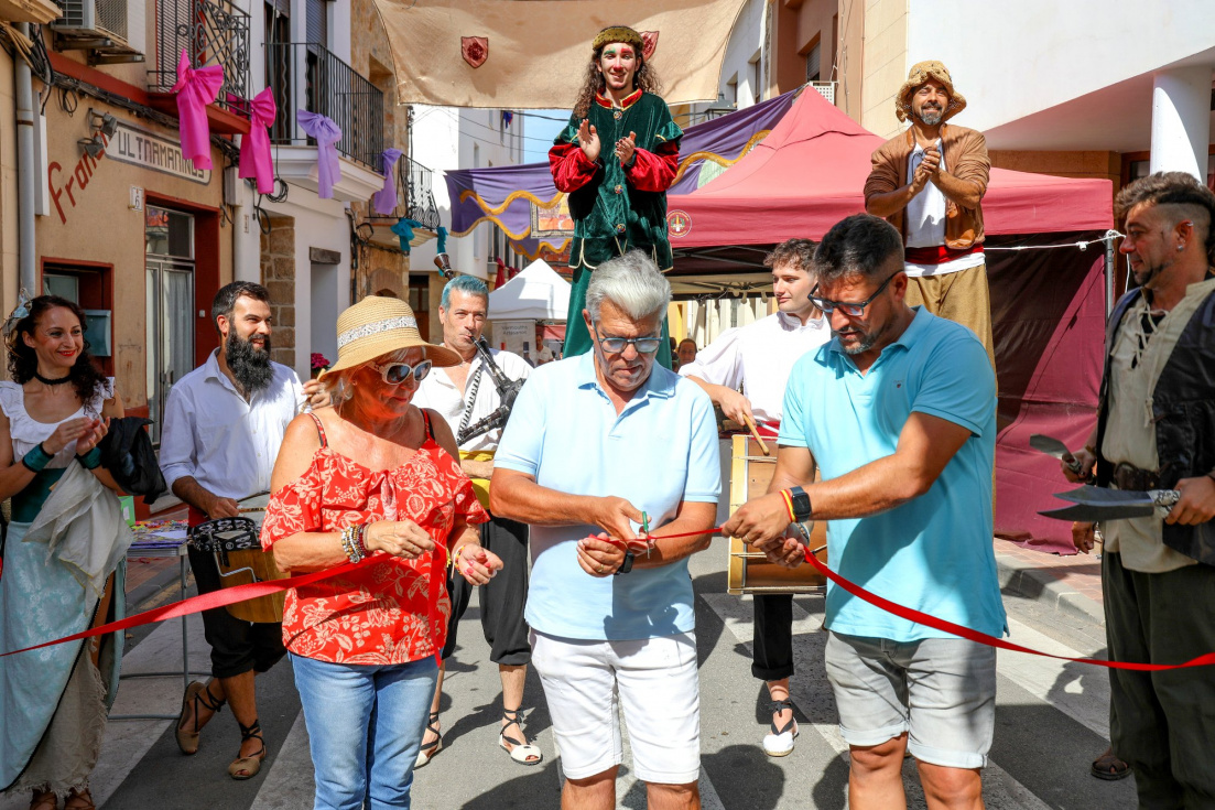 Llíber abre una Fira del Llaurador llena de tradición y prepara para este domingo la esperada Escaldà