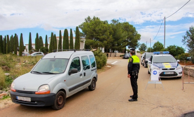 El operativo de la Policía Local de Benissa para el uno de noviembre funcionó a la perfección.