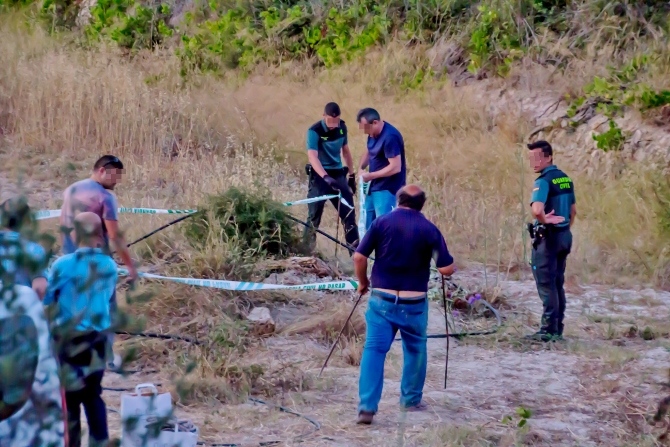 Un suceso golpeó ayer la localidad de Benissa. Un agricultor falleció tras caer a un pozo.